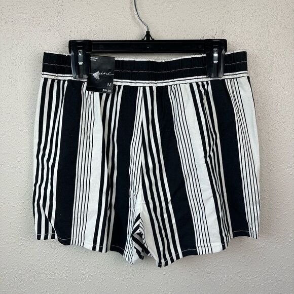 NWT INC Women’s Shorts - Picture 4 of 6
